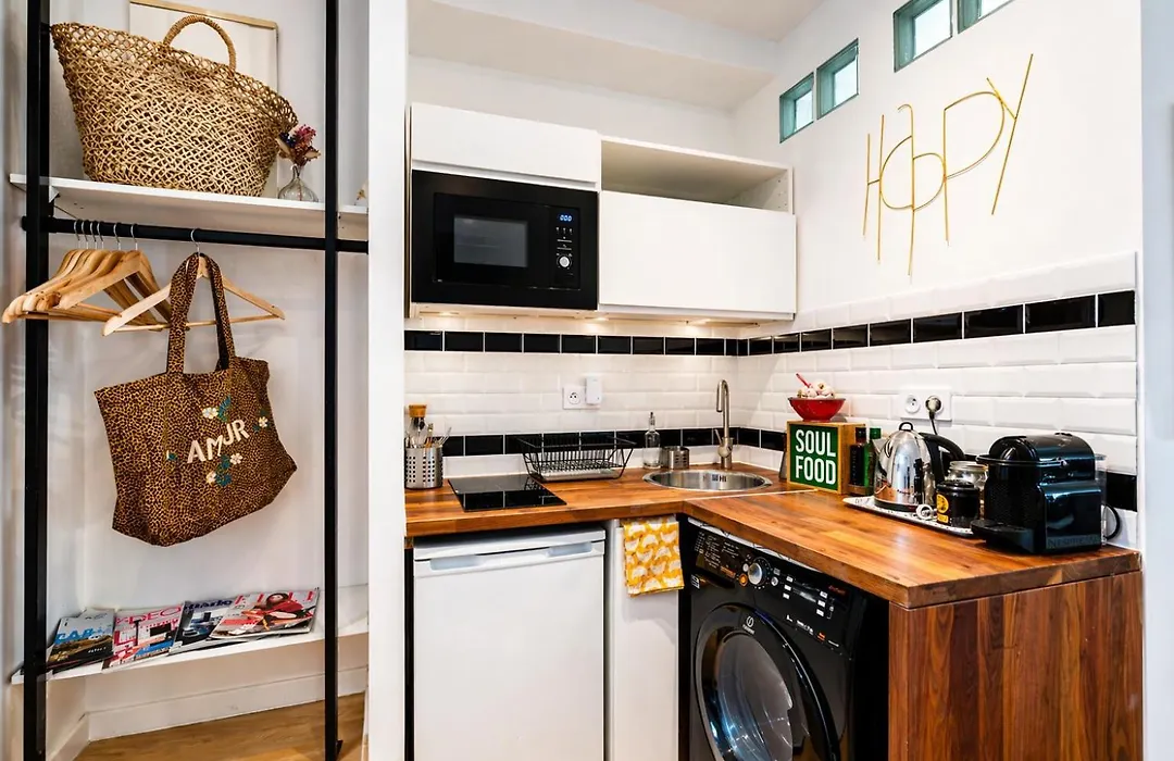 Charming Studio With Terrace Near Eiffel Tower-1